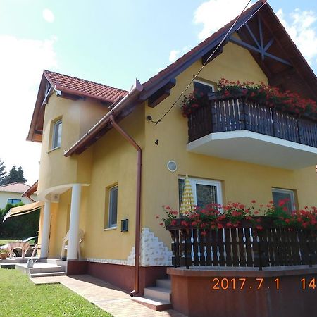 Akacfa Hortenzia Apartman Zalakaros Buitenkant foto
